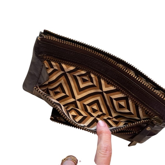 Lattico Leather Wristlet-Dark Brown-Three Zip Compartments-Geometric Fabric - Picture 2 of 9